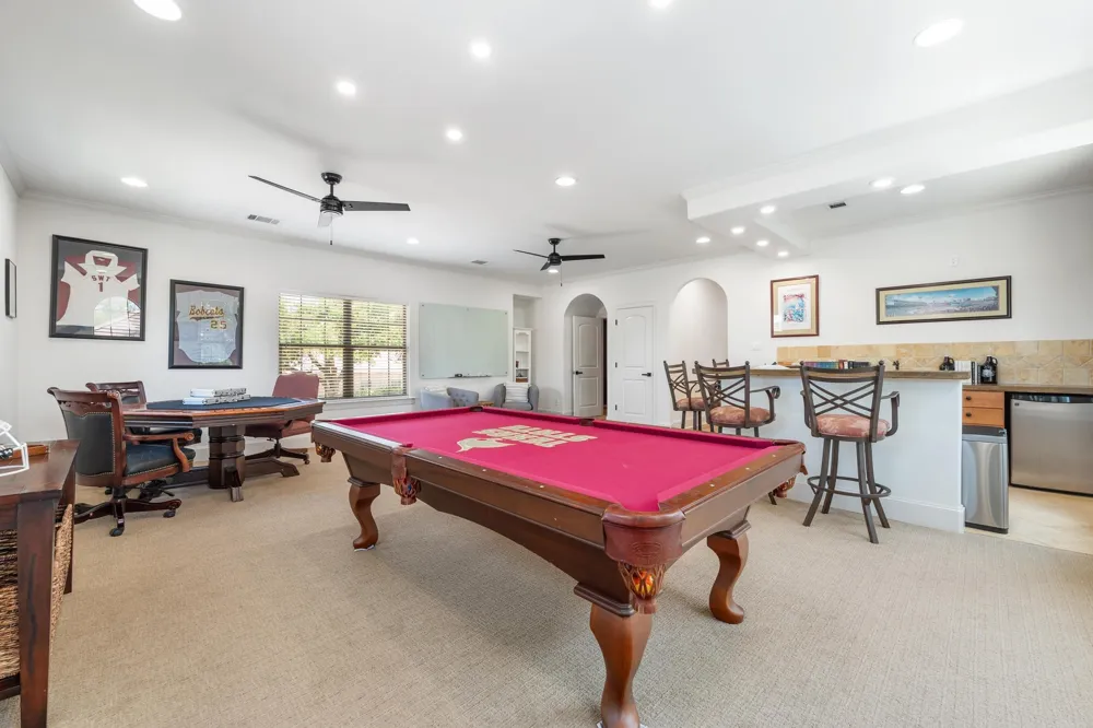 7 Sunview Road The Hills, TX 78738