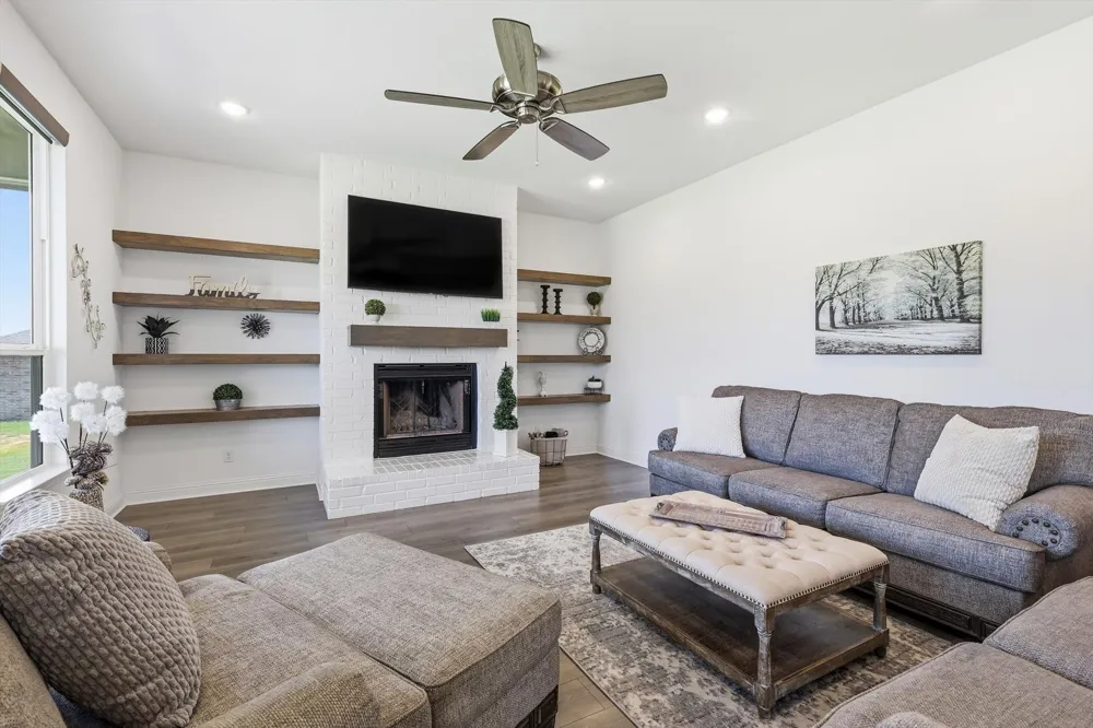 266 Odell Road Springtown, TX 76082