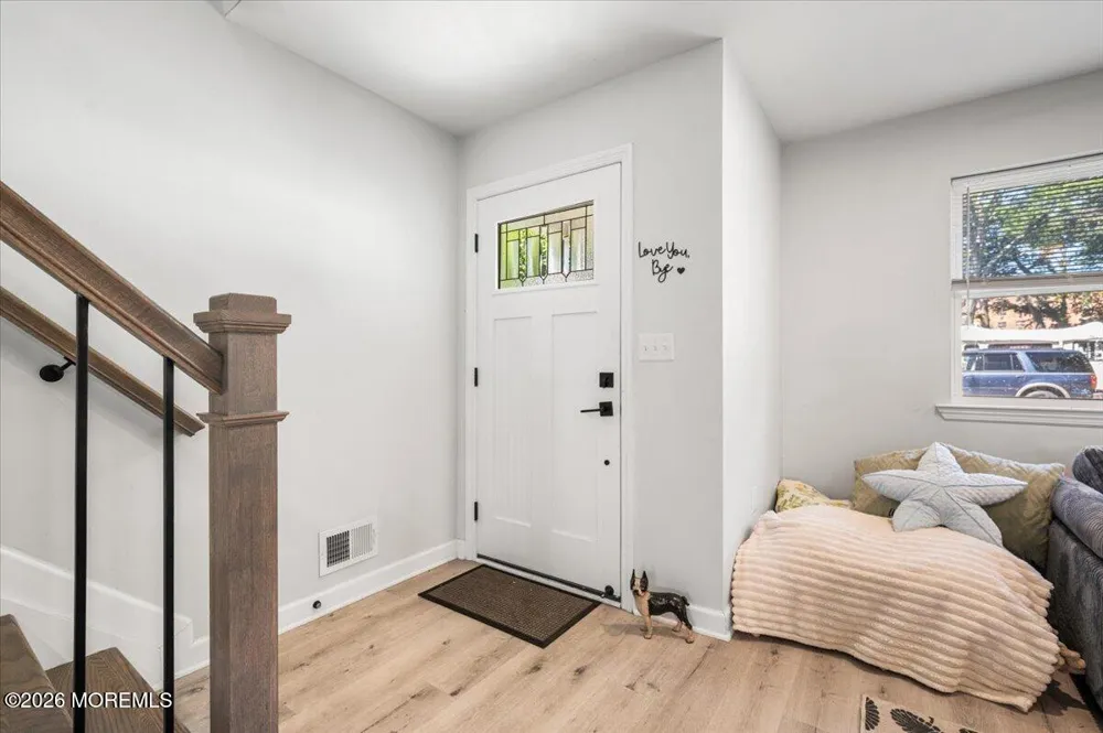 36 Frazee Place Keansburg, NJ 07734