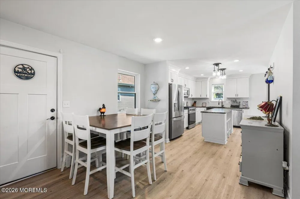 36 Frazee Place Keansburg, NJ 07734