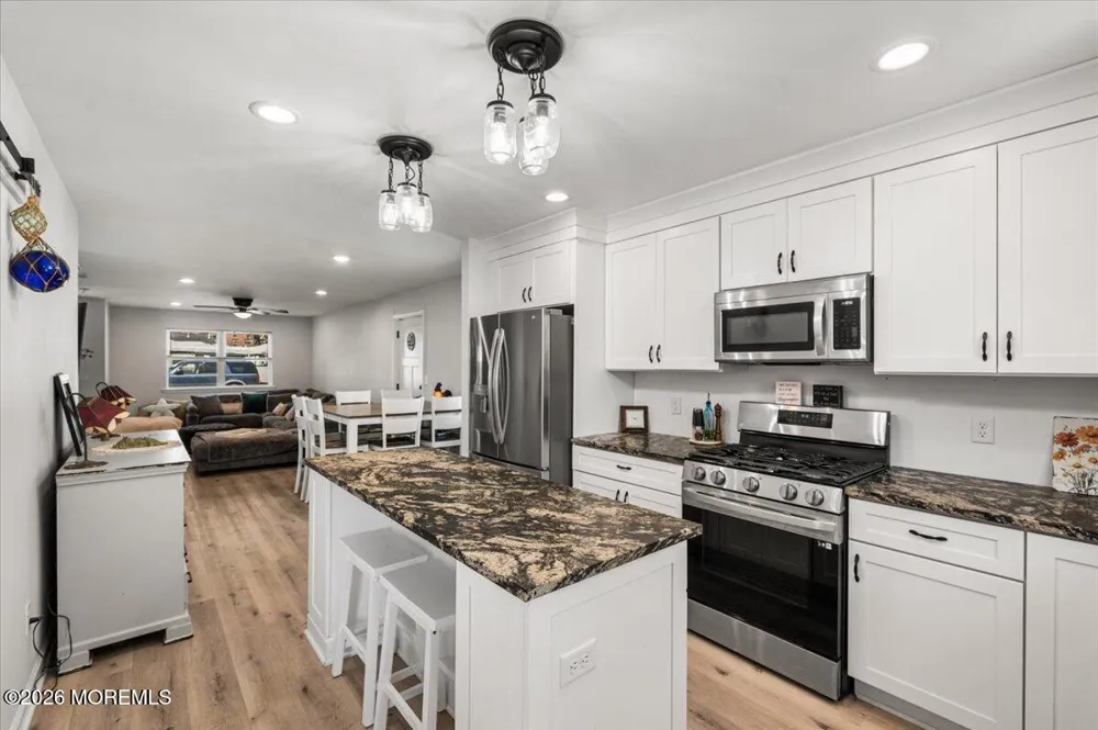 36 Frazee Place Keansburg, NJ 07734