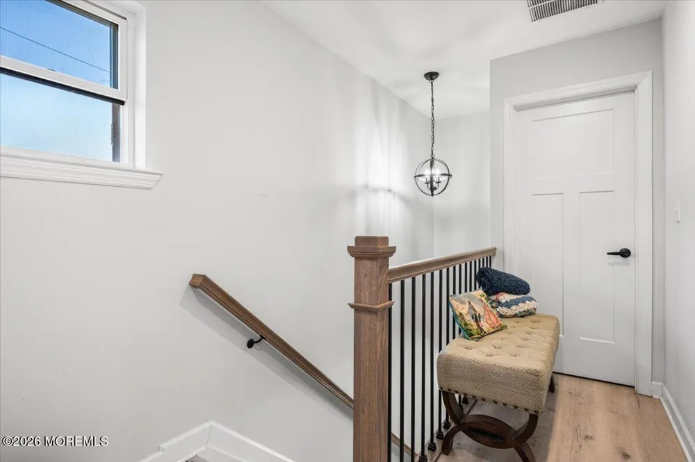 36 Frazee Place Keansburg, NJ 07734