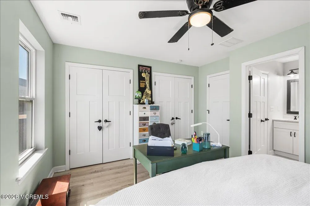 36 Frazee Place Keansburg, NJ 07734