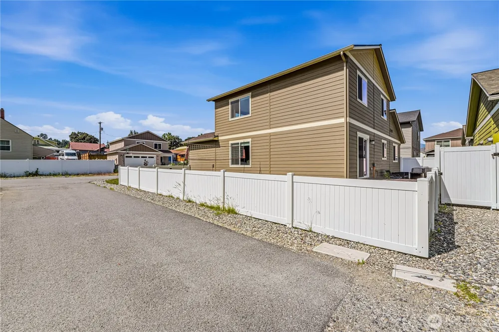 410 Riverside Meadow Cashmere, WA 98815