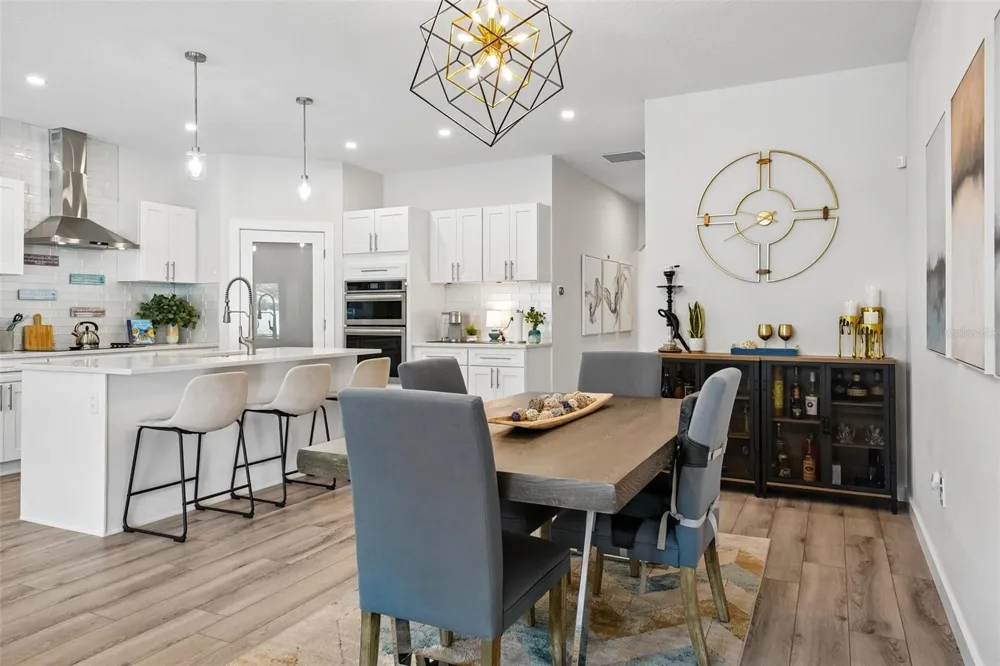 4277 43RD AVENUE St Petersburg, FL 33714