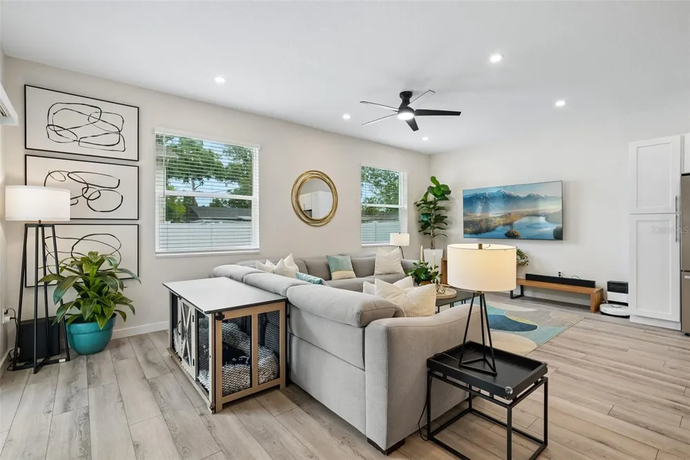 4277 43RD AVENUE St Petersburg, FL 33714