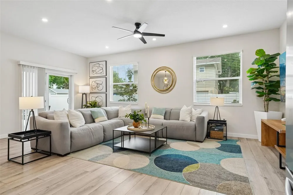 4277 43RD AVENUE St Petersburg, FL 33714