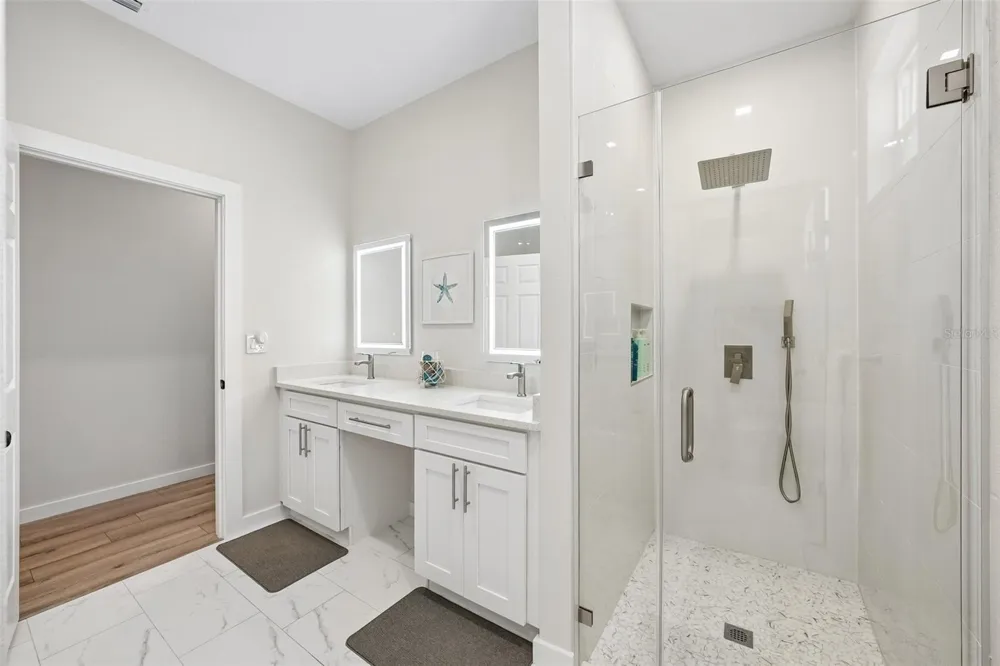 4277 43RD AVENUE St Petersburg, FL 33714