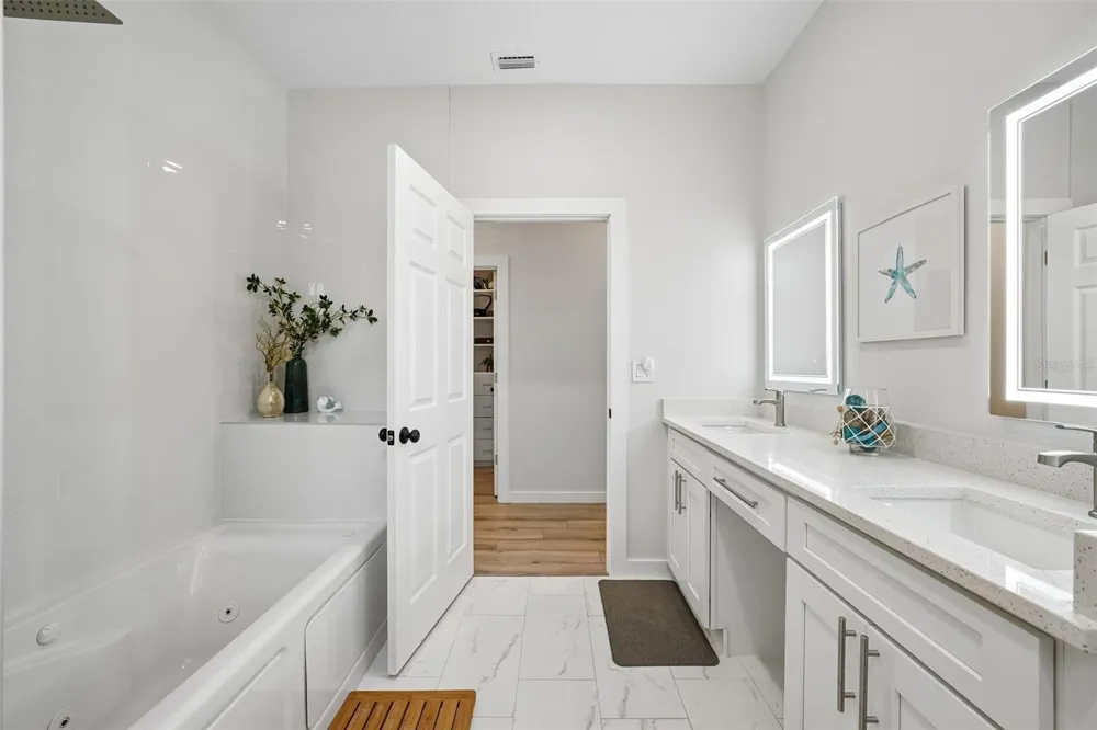 4277 43RD AVENUE St Petersburg, FL 33714