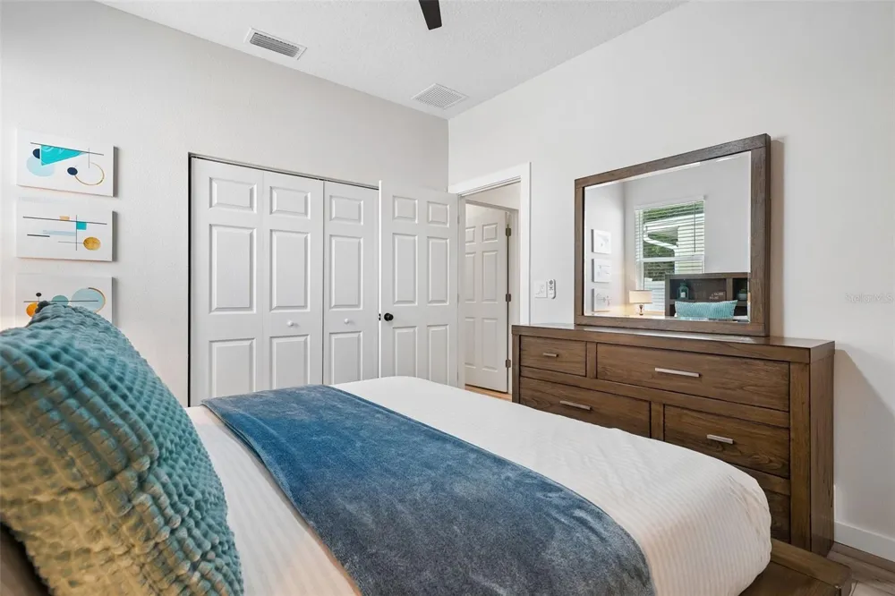 4277 43RD AVENUE St Petersburg, FL 33714