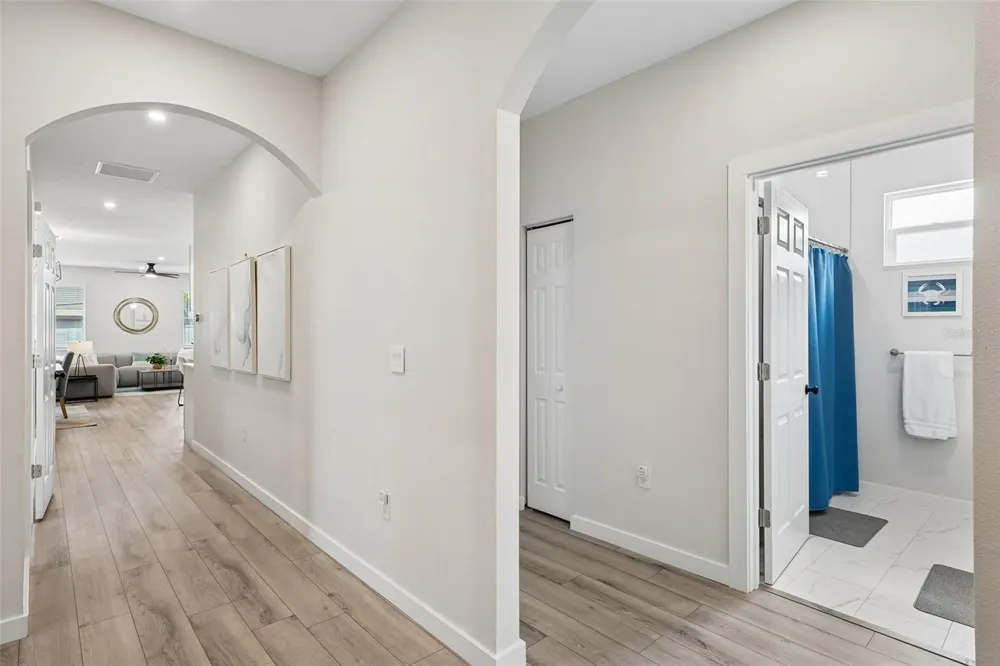 4277 43RD AVENUE St Petersburg, FL 33714