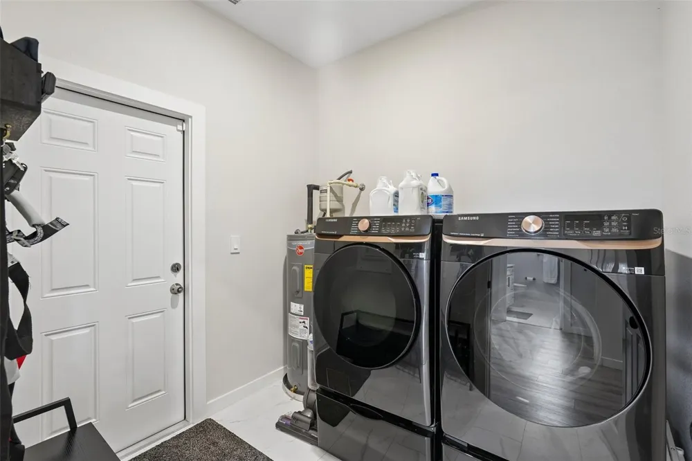 4277 43RD AVENUE St Petersburg, FL 33714