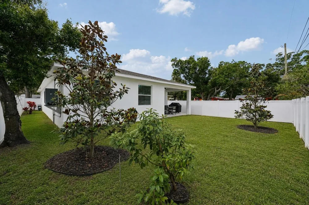 4277 43RD AVENUE St Petersburg, FL 33714