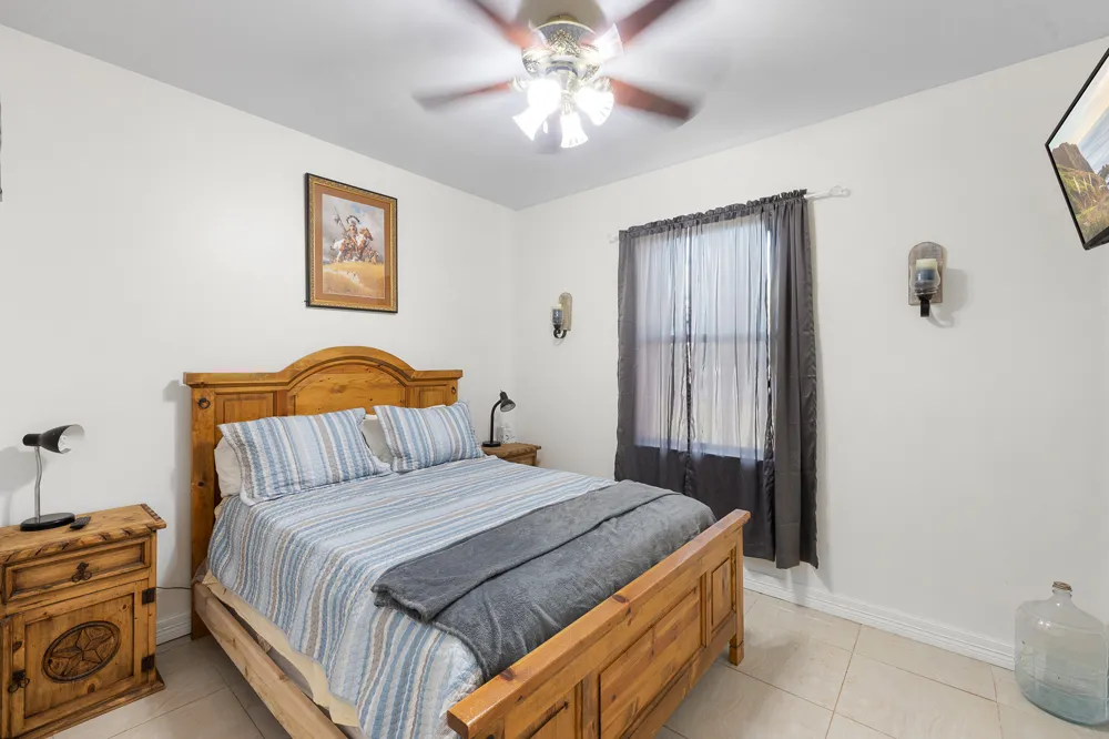 1102 Private Road 2332 Giddings, TX 78942