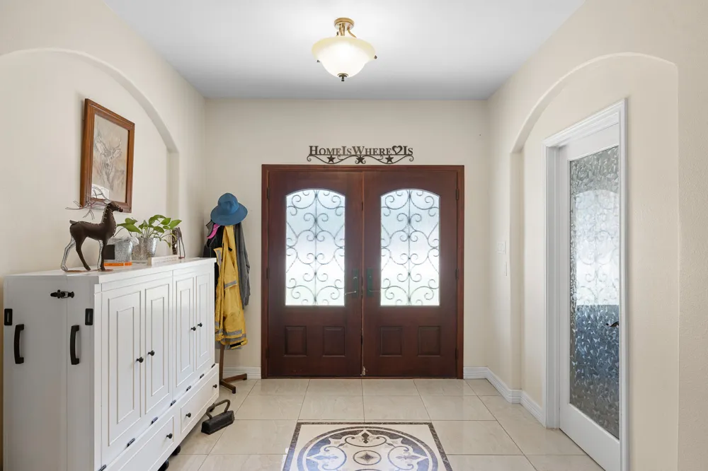 1102 Private Road 2332 Giddings, TX 78942