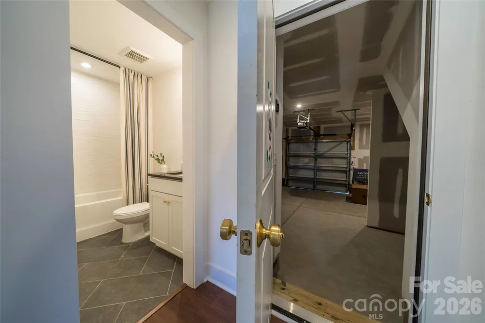 1523 Levy Way Charlotte, NC 28205
