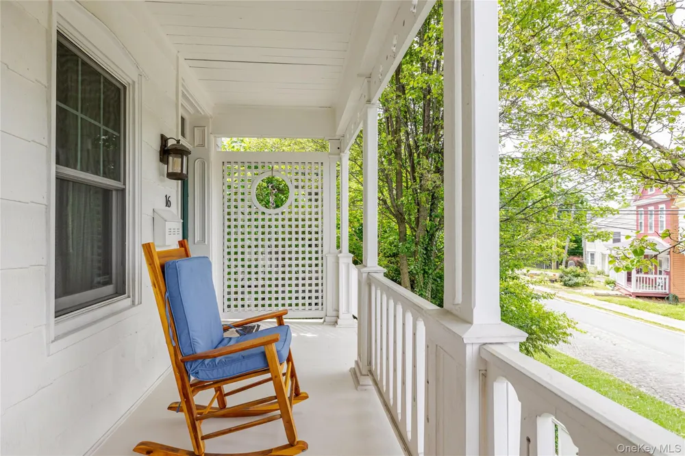 16 Worth Avenue Hudson, NY 12534