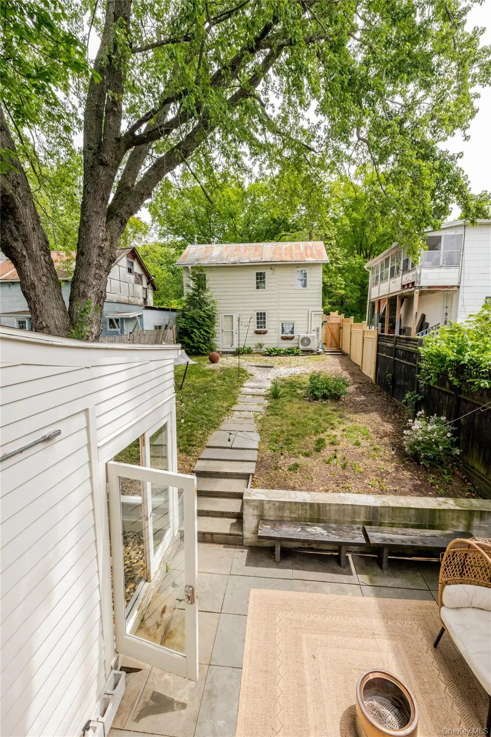 16 Worth Avenue Hudson, NY 12534