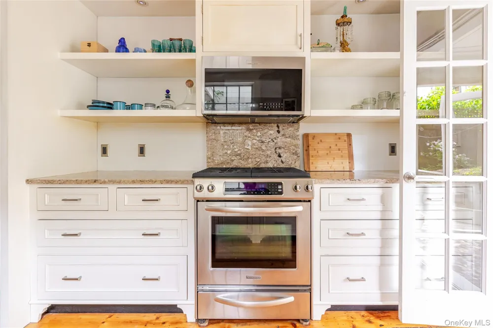 16 Worth Avenue Hudson, NY 12534