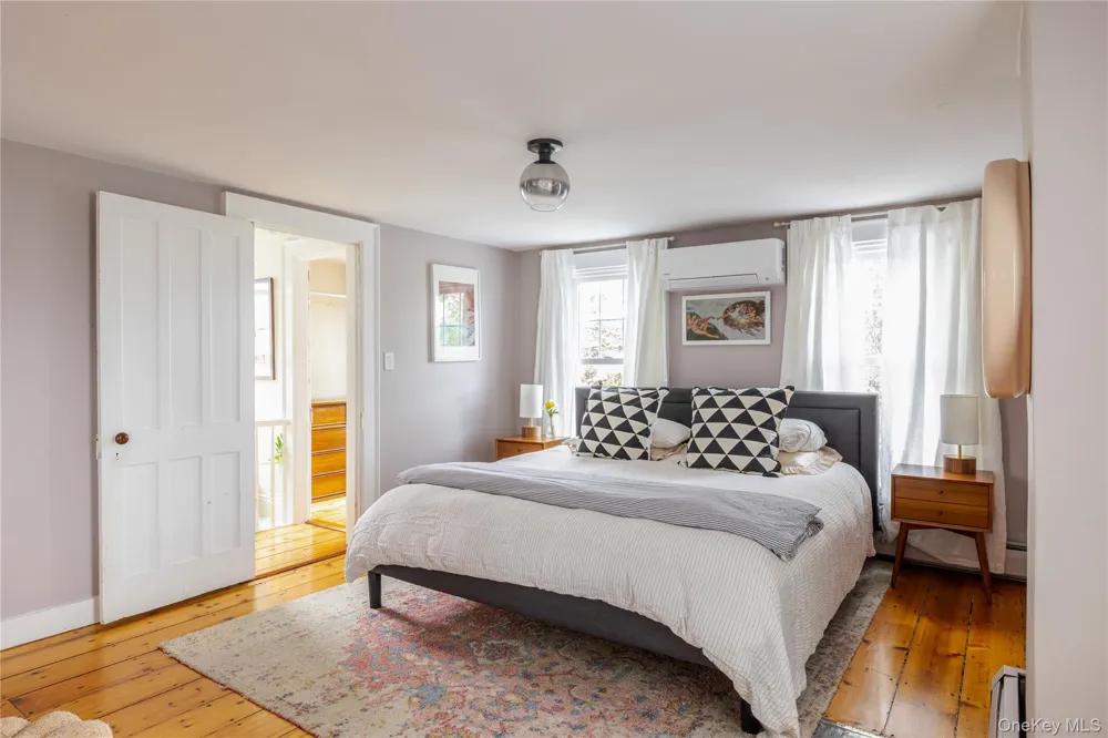16 Worth Avenue Hudson, NY 12534