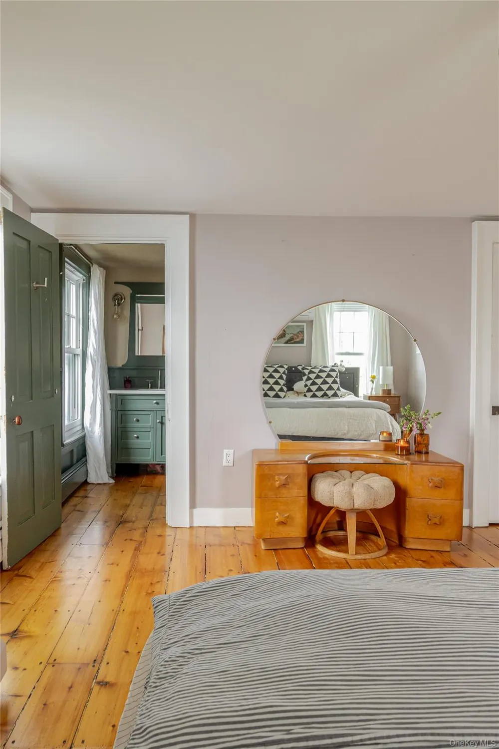 16 Worth Avenue Hudson, NY 12534