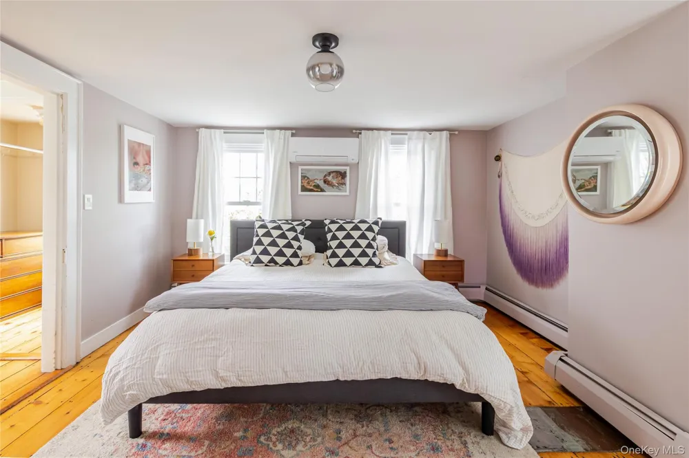 16 Worth Avenue Hudson, NY 12534