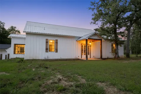 306 Tanglewood Lane