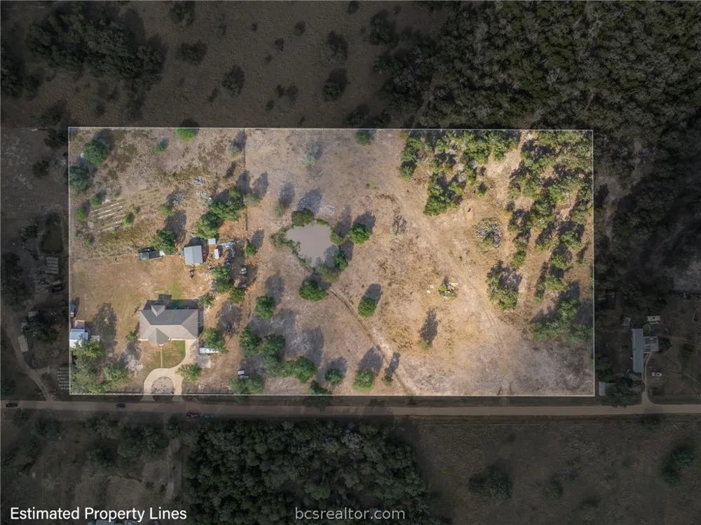 1102 Private Road 2332 Giddings, TX 78942