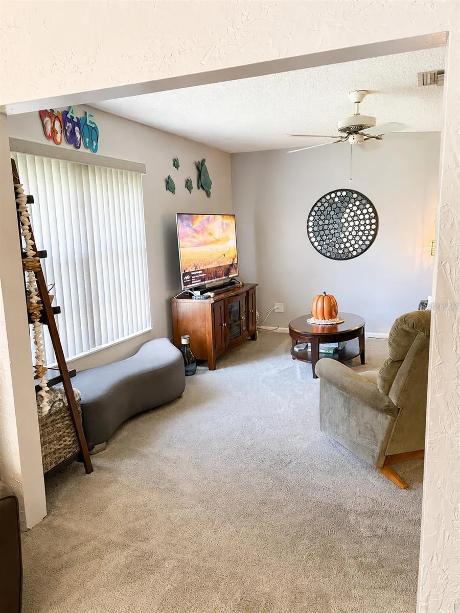 8804 40TH LANE Pinellas Park, FL 33782