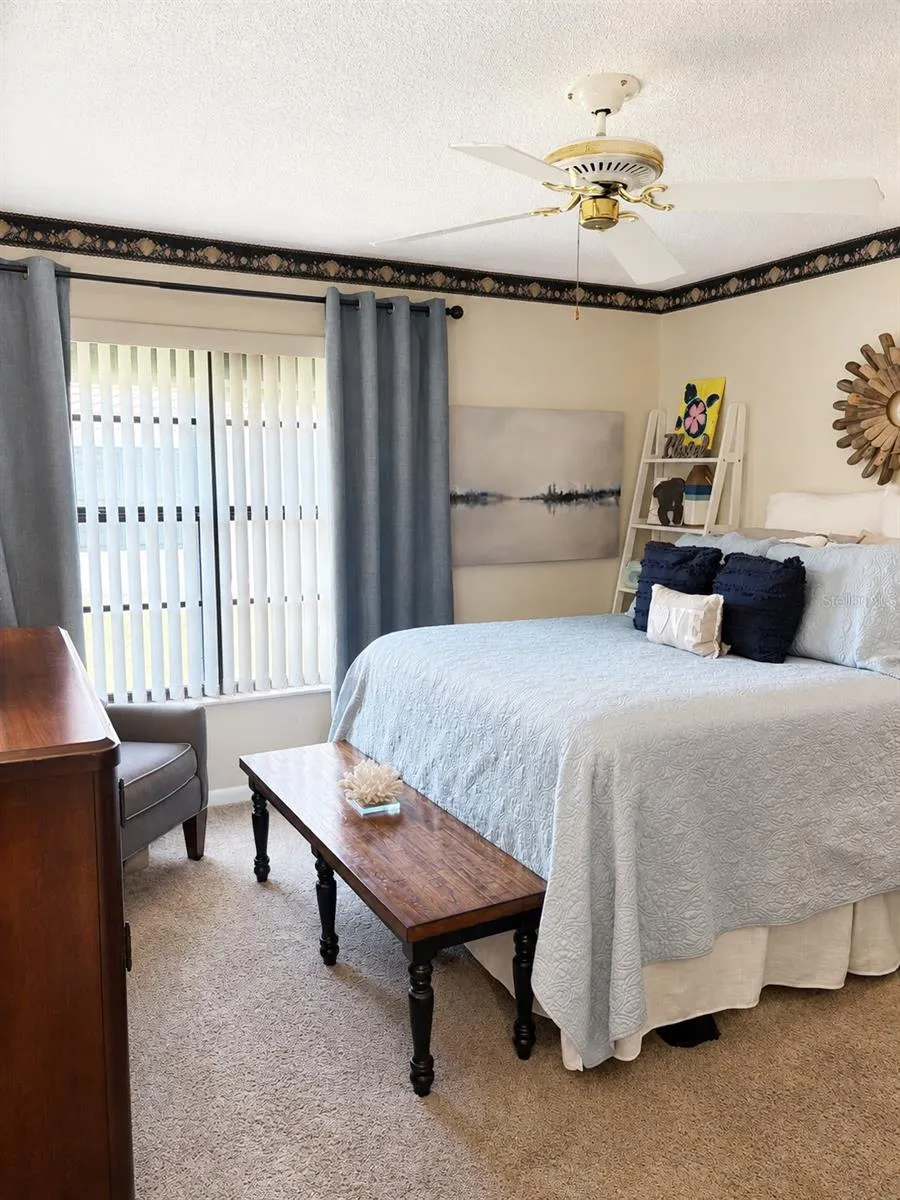 8804 40TH LANE Pinellas Park, FL 33782