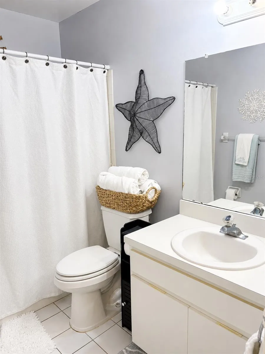8804 40TH LANE Pinellas Park, FL 33782