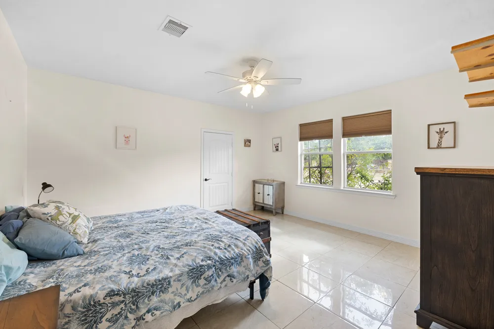 1102 Private Road 2332 Giddings, TX 78942