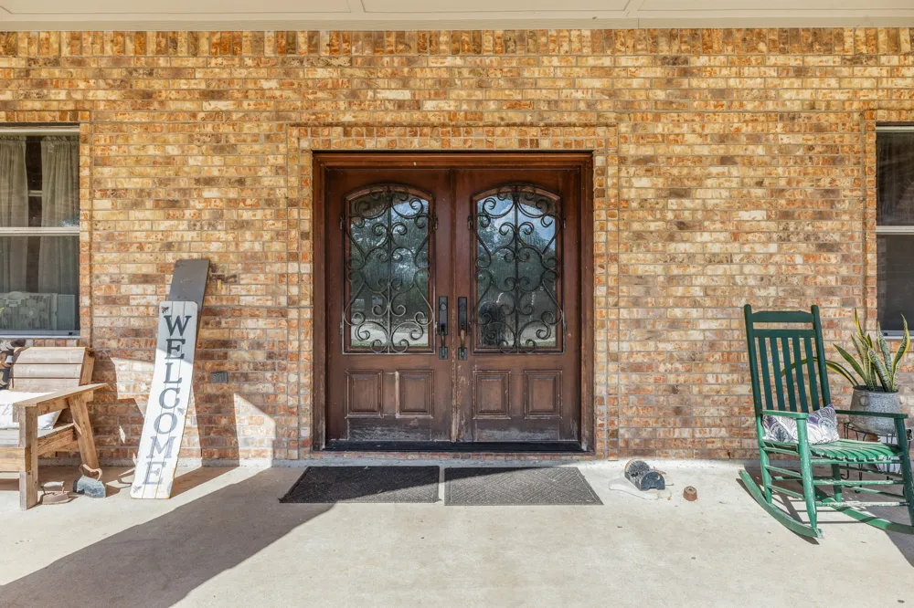 1102 Private Road 2332 Giddings, TX 78942