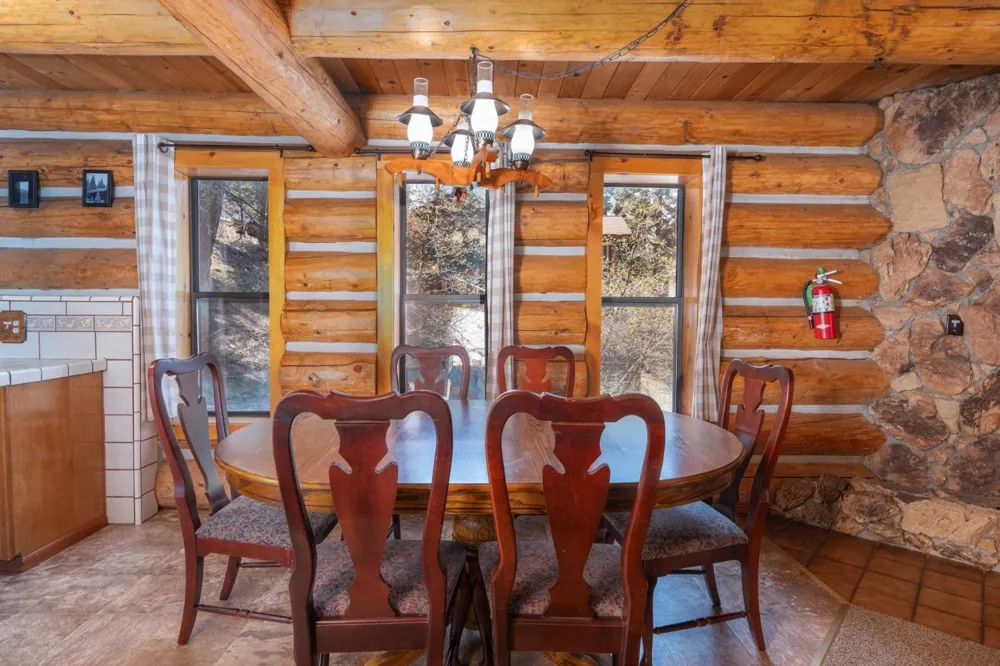 7426 Henness Ridge Road Yosemite West, CA 95389