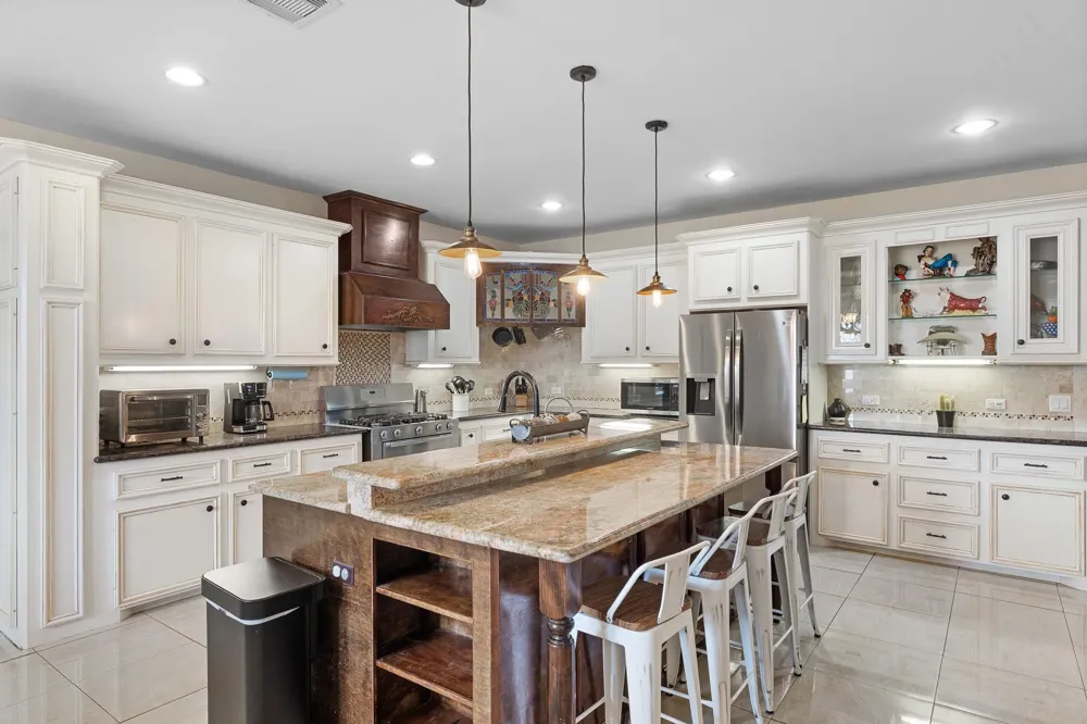 1102 Private Road 2332 Giddings, TX 78942