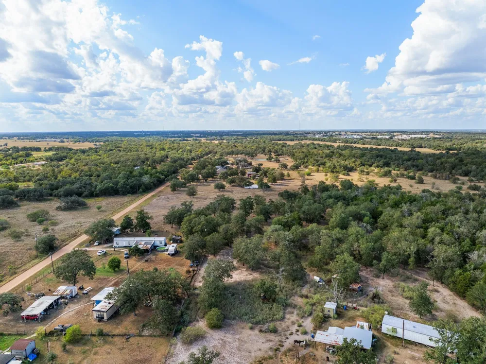 1102 Private Road 2332 Giddings, TX 78942