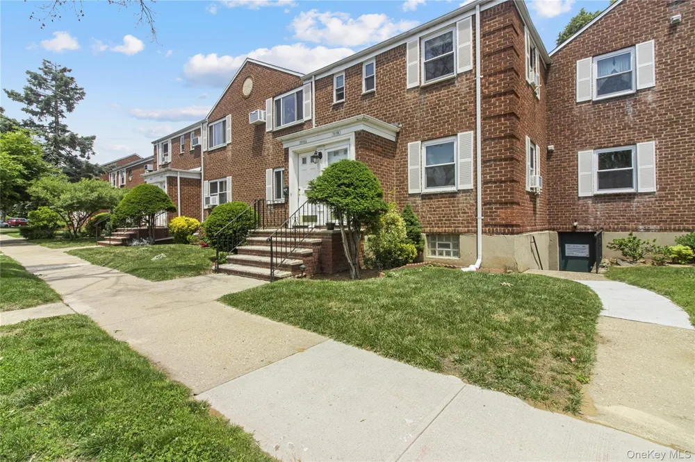 73-11 263rd Street #B Glen Oaks, NY 11004