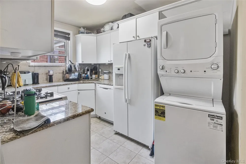 73-11 263rd Street #B Glen Oaks, NY 11004