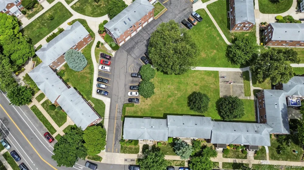 73-11 263rd Street #B Glen Oaks, NY 11004