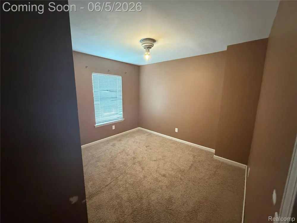 47 Osceola Drive Pontiac City, MI 48341