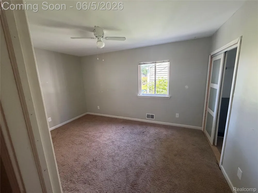 47 Osceola Drive Pontiac City, MI 48341