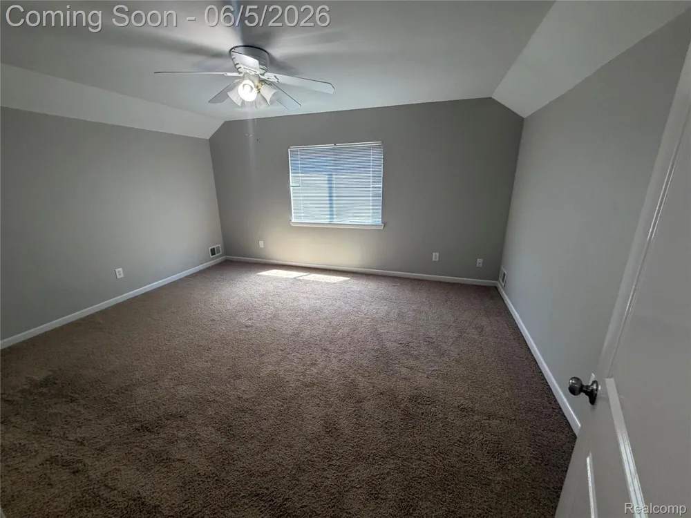 47 Osceola Drive Pontiac City, MI 48341