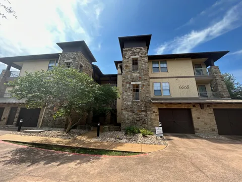 6608 Lantern View Drive #202