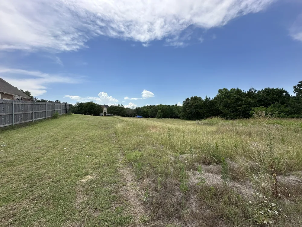 2413 Plantation Drive Burleson, TX 76028
