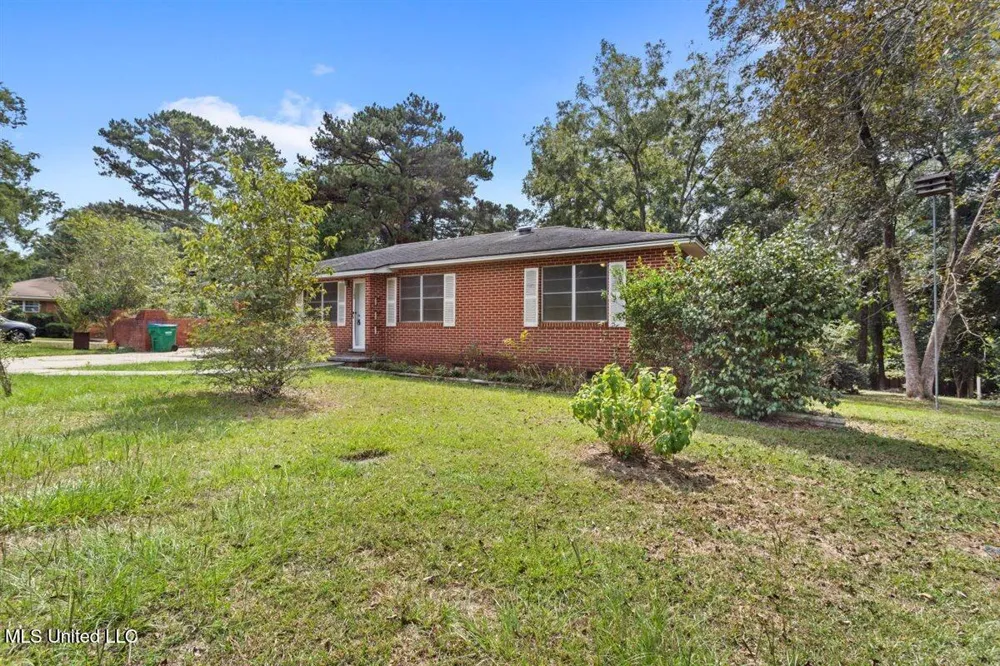 1104 Fairview Drive Waynesboro, MS 39367