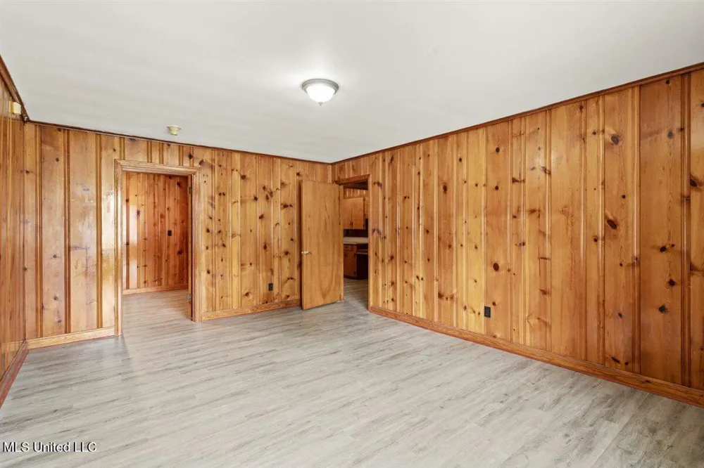 1104 Fairview Drive Waynesboro, MS 39367