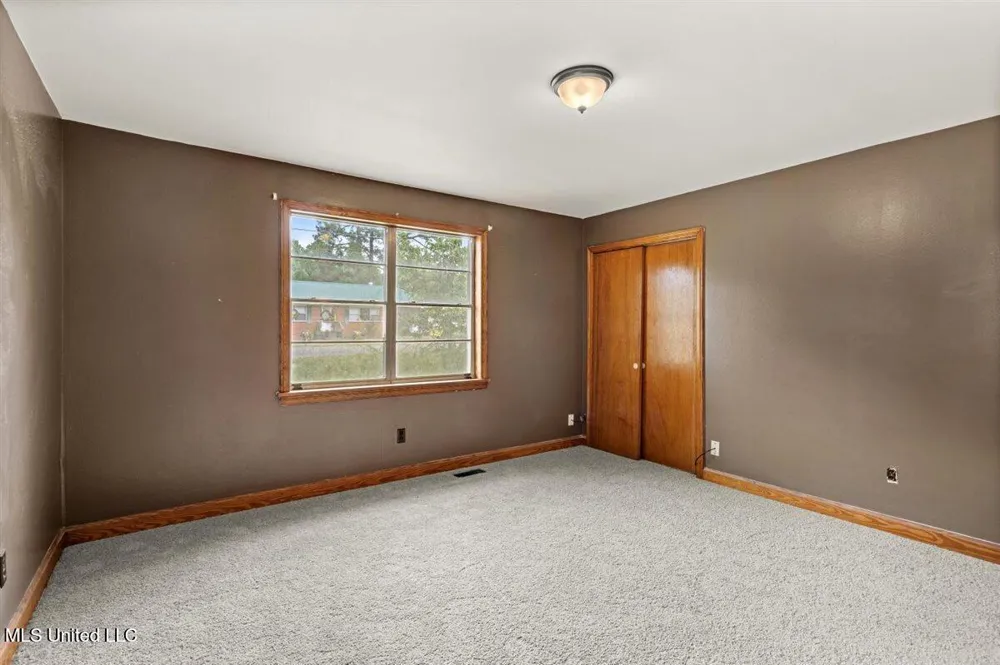 1104 Fairview Drive Waynesboro, MS 39367