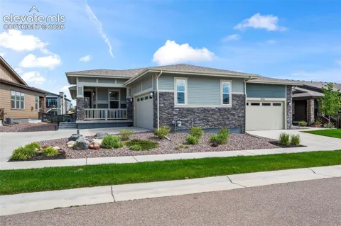 1915 Canyonpoint Lane