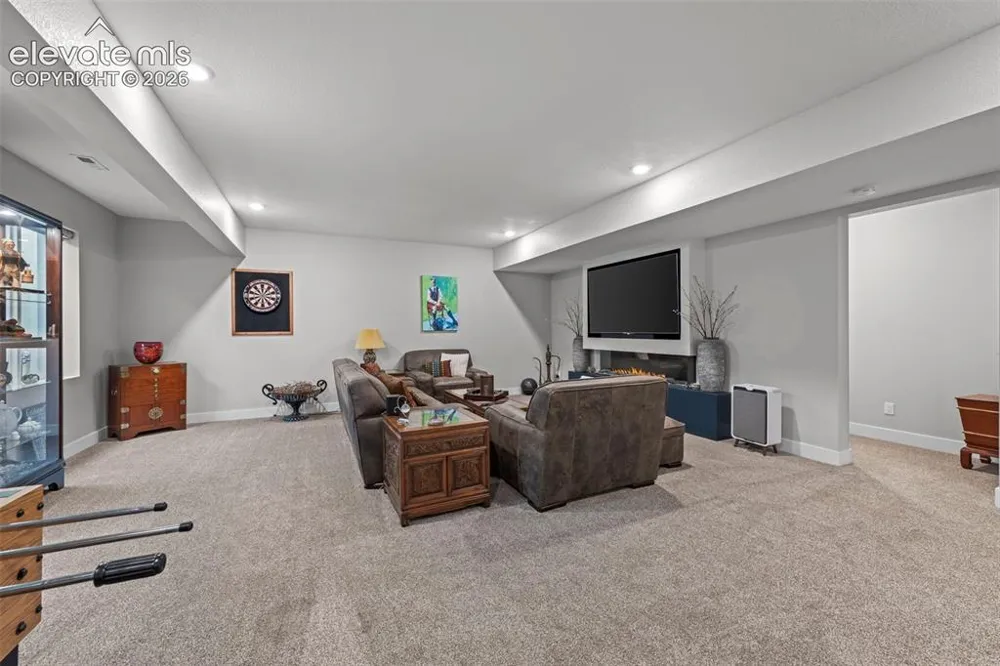1915 Canyonpoint Lane Castle Pines, CO 80108