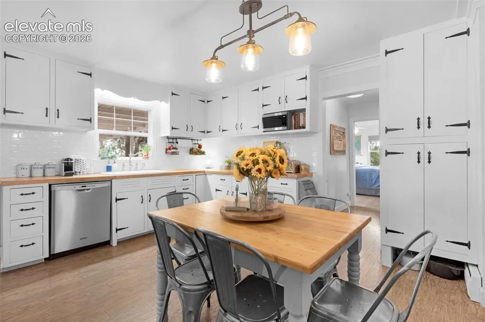 1911 Copley Road Colorado Springs, CO 80920